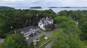 Discover a luxury, lakefront resort experience. Moseley Cottage Inn And The Town Motel Bed Breakfast Bar Harbor