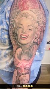 #marylinmonroe #sleevetattoo #kentuckytattooers #portrait  #blackandgreytattoo #1rl #11rm #3rs #stigmacartridges #mastrotattoo  #mastrotarypen #inkbullies #inkbullies4life #kurosumiink #motherstattoo ...