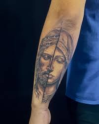 Sydney Valiente Tattoo Shop