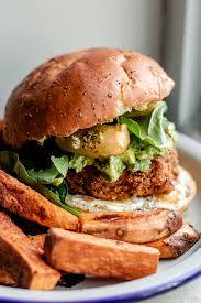 Galette Quinoa Butternut Vegetarienne Pour Burger Vegetarien Burger Vegetarien Recettes De Cuisine Recette Burger Vegetarien