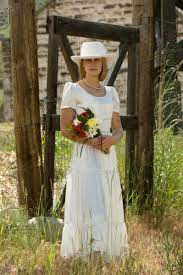 Short Western Wedding Dresses Western Clothing Made In Usa Wedding Gown Accessories Tiered Wedding Dress Wedding Dresses