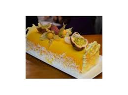 Buche Aux Fruits Exotiques Recette En 2020 Buche Aux Fruits Fruits Exotiques Patisseries Sucrees