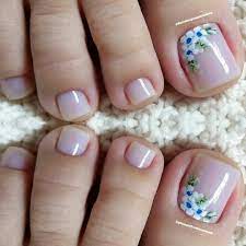 Las uñas de los pies también son motivo para las decoradoras de uñas que crean miles de diseños diferentes y hermosos que hacen que los pies también se vean muy bien. Pin De Nestor Monterrosa En Minha Pasta Da Net Unas Pies Decoracion Disenos De Unas Pies Unas De Pies Sencillas