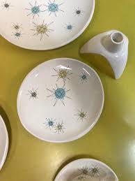 Collector's nickname for this mark and it's variations is the tv or tv screen mark. Midcentury Set Of 5 Franciscan Starburst Dinnerware With Matching Candleholders At 1stdibs