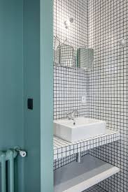 inspiration pinterest difficile d'assumer les teintes foncées dans son intérieur. Gia To Wc An Kanoyme Tis Ntoylapes Tetoio Xrwma Couleur Salle De Bain Decoration Salle De Bain Salle De Bain Tendance