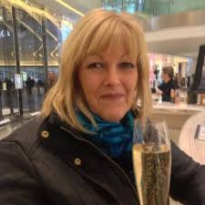 Elizabeth Nicholas (@1957liz)