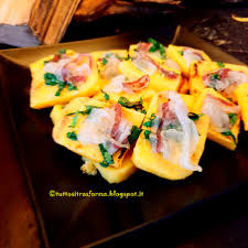 Pagesbusinessesfood & beveragerestaurantburger restaurantbamburger vicenzavideosstasera zucca per tutti!!! Tuttositrasforma Crostini Di Polenta Con La Zucca Alla Piastra Con Aglio Orsino E Lardo Toscano