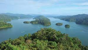 The royal belum state park, perak malaysia originally, was gazetted as hutan simpan belum (belum forest reserve) in 1971 and subsequently in 2007 it was regazetted in accordance with the enakmen perbadanan taman negeri perak 2001 sek. Royal Belum State Park Perak Holidaygogogo