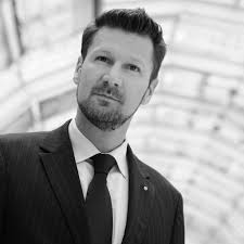 Fifth third bank in hamburg, mi provides personal, small business, and commercial banking and lending solutions. Holger Seyfried Managing Director Retail And Private Banking Deutsche Apotheker Und Arztebank Xing