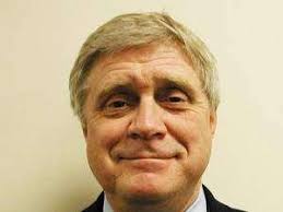 College Community board considers new social networking policy