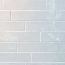 White subway tile is a classic for a reason. Pin On Backsplash Countertop