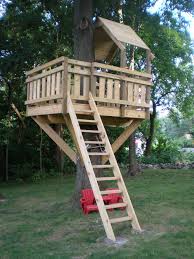 Kleines Baumhaus Fur Kinder Holz Adirondach Sessel Garden House Kids Coole Baumhauser Baumhaus Designs Kinder Baumhaus