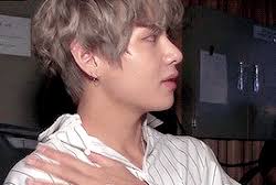 Taehyung During Dna Era For Springdaymv Tumbex Share the best gifs now >>>. tumbex