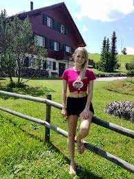 I steh auf bergbauernbuam (flying hirsche remix). Melissa Naschenweng S Feet Wikifeet