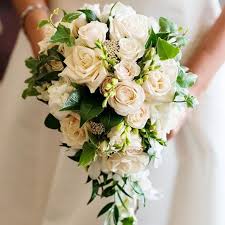 May 30, 2018 · step 1: 20 Stunning Cascading Bridal Bouquets