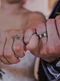 Do Guys Notice Wedding Rings Human Behavior Research A Fashion Blog