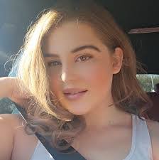 Bethany Jayne's Instagram, Twitter & Facebook