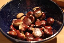 Check spelling or type a new query. Castagne Cotte In Padella Con Il Sale Per Scaldare L Autunno