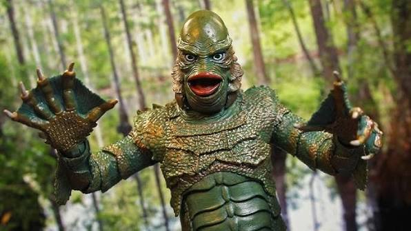 NECA Universal Monsters Ultimate Creature from the Black Lagoon (Color  Version) Review - YouTube