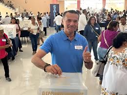 Revés político para Renán