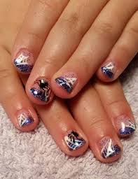 Si quieres ideas sencillas, fáciles y tampoco muy saturadas, entonces pinta tus uñas de un color pastel y deja que un conejito se cuele en una de ellas. Decoracion De Unas Para Ninas Tiernas Y Faciles De Hacer Vibra