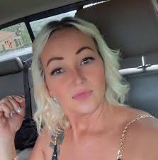 What is the origin of a Cajun French healing rhyme?