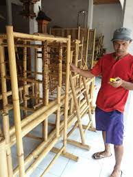 Cara membuat jemuran baju lipat dari bambu : Kerajinan Bambu Tempat Jemuran Pakaian Laku Ke Uni Eropa