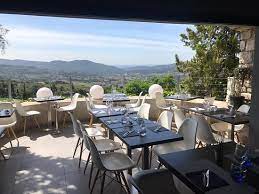 Agoda.com features accommodation options from all over town. Le Saint Eloi Le Castellet Menu Preise Restaurant Bewertungen Tripadvisor