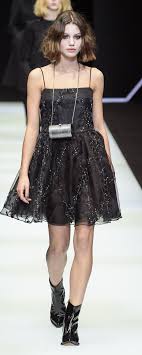 Emporio Armani Automne Hiver 2018 2019 Pret A Porter Armani Dress Fashion Mascarade Dresses