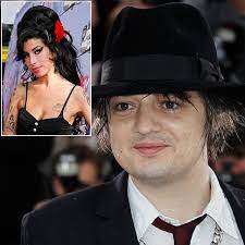 Pete doherty handed fine and suspended sentence after paris arrests. Pete Doherty Ich Habe Amy Winehouse Geliebt