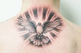 Comprar este vector de stock y explorar vectores similares en adobe stock. Modeles Et Significations Du Tatouage De La Colombe La Paix Et L Amour Durable