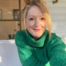 Patricia Banta's Instagram, Twitter & Facebook