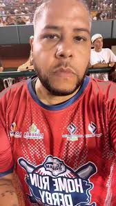 Mi trabajo me ha permitido estar al lado de leyendas y esta es una de mis  leyendas favoritas @felixtitotrinidad 🥊🔥🇵🇷 , Dios y un micrófono me han  dado experiencias y momentos que jamás olvidaré ! 🙏🏽 ...