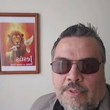 Hoy tuve el privilegio de compartir un show de magia cristiana, llevando el  Evangelio con alegría. Al finalizar, la Iglesia Unión Church me sorprendió  con un hermoso regalo. Agradezco este gesto tan ...