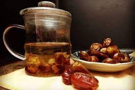 Konon, buah ini sudah menjadi makanan pokok masyarakat timur tengah, karena banyaknya khasiat di dalamnya. Air Rendaman Kurma Amalkan Minuman Sunnah Ini Setiap Hari Tapi Elak Simpan Lama Mykmu Net