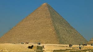 Archaeologists have uncovered a workers' town and massive catering operation that was used to house and feed workers building one of the giza pyramids, the pyramid of menkaure, which is shown. Big Void Identified In Khufu S Great Pyramid At Giza Bbc News