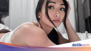 Potret Wanita Cantik Jadi Tukang Bangunan, Ungkap Pelecehan dari Rekan Pria