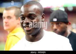 Missouri Tigers wide receiver Jeremy Maclin (9) is pursued by Texas A&M  Aggies Anthony Lewis in the second quarter at Faurot Field in Columbia,  Missouri