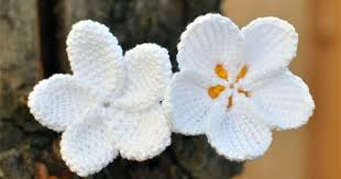 Hawaiian plumeria flower crochet pattern. Lifelike Crochet Plumeria Flowers Crochet Flowers Crochet Flower Patterns Crochet Plant