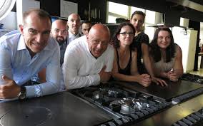 Classement par notes, avis des membres. Cuisine Mode D Emploi S S Installe A Rennes Pour Une Session De Formation Cqp Commis De Cuisine Cci Ille Et Vilaine Chambre De Commerce Et D Industrie D Ille Et Vilaine