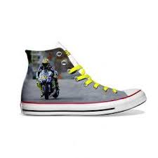 Valentino Rossi Vr46 Chuck Der Chuck Im Vale Design Fur Seine Grossten Anhanger Und Fans Auch Viele An Chucks Schuhe Schuhe Personalisieren High Top Sneakers