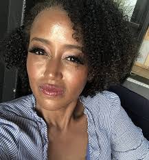 Cyndi Bray's Instagram, Twitter & Facebook