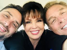 Lunch with my Stephen boys! 💕