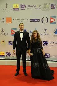 كشفت الفنانة المصرية شيري عادل، السبب وراء غيابها عن التمثيل لمدة تخطت العامين، كان من بينها فترة زواجها من الداعية الإسلامي والمنتج الفني المصري معز مسعود، مشددة على أنه لم يشترط عليها خلال الزواج ألا تظهر في أعمال. Ø´ÙŠØ±ÙŠ Ø¹Ø§Ø¯Ù„ Ø¹Ù† Ø¸Ù‡ÙˆØ±Ù‡Ø§ Ø±ÙÙ‚Ø© Ù…Ø¹Ø² Ù…Ø³Ø¹ÙˆØ¯ Ù…Ø´ Ù‡Ø¹Ù„Ù‚ Ø§Ù†ØªØ¸Ø±ÙˆØ§ Ù†Ù‡Ø§ÙŠØ© Ø§Ù„Ù…Ù‡Ø±Ø¬Ø§Ù† ÙÙ† ÙˆØ«Ù‚Ø§ÙØ© Ø§Ù„ÙˆØ·Ù†