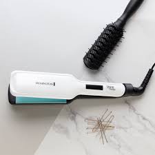 Do not heat the unit in the locked position. Remington Shine Therapy Wide Plate Hair Straightener S8550 Electricals Free Delivery Justmylook