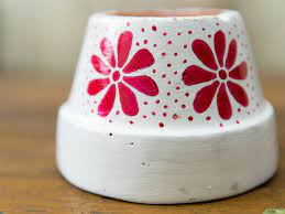 Mulai dari seprai, bantal, selimut, hingga hiasan dinding kamar. Cara Mengecat Pot Tembikar Baru Dengan Gambar Wikihow