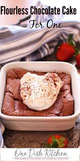 Recette De Gateau Au Chocolat Sans Farine Pour Un Une Portion Unique Decadente Sans Gluten In 2020 Flourless Chocolate Flourless Chocolate Cake Recipe Cake For One Recipe