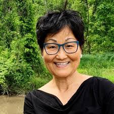 Ashley Thorne's Instagram, Twitter & Facebook