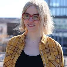 Andrea Wert's Instagram, Twitter & Facebook