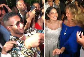 المقال التالي وجعلناكم شعوباً وقبائل لتعارفوا. Ù…Ø­Ù…Ø¯ Ø±Ù…Ø¶Ø§Ù† ÙˆÙŠØ³Ø±Ø§ ÙŠØ±Ù‚ØµØ§Ù† Ø¹Ù„Ù‰ Ù…Ø§ÙÙŠØ§ Ùˆ Ø¨Ù†Øª Ø§Ù„Ø¬ÙŠØ±Ø§Ù† ÙÙŠ Ø®Ø·ÙˆØ¨Ø© Ø§Ø¨Ù†Ø© Ù…Ø¯Ø­Øª Ø§Ù„Ø¹Ø¯Ù„ Ø¨Ø§Ù„ÙÙŠØ¯ÙŠÙˆ Ù…Ø¬Ù„Ø© Ù‡ÙŠ
